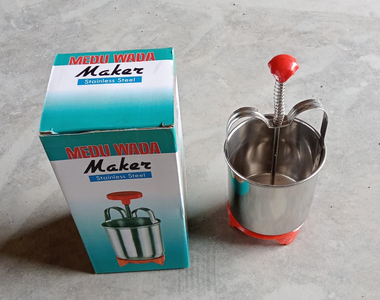 Durable medu vada maker, stainless steel, for making traditional donuts Durable medu vada maker, stainless steel, for making traditional donuts
